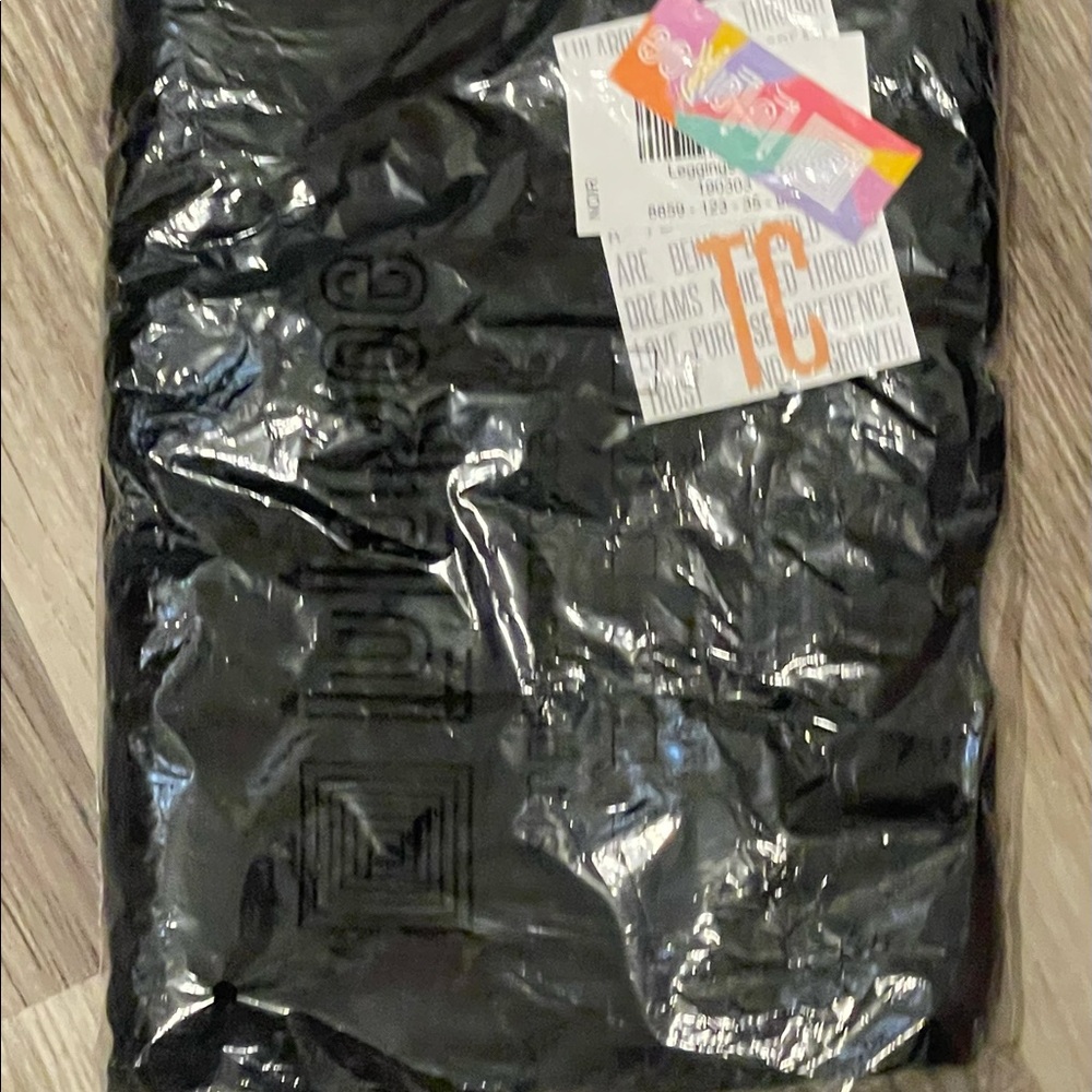 LuLaRoe Solid Black Leggings Noir Collection Sz TC New